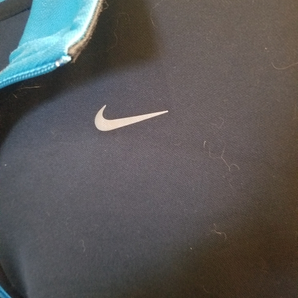 Nike - Quarter Zip Top - Medium - Picture 3 of 5